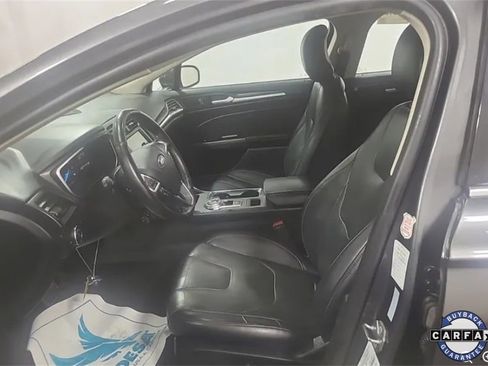 Used 2019 Ford Fusion Titanium image 8