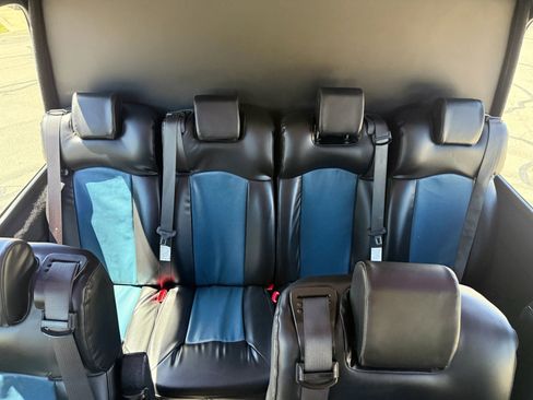 Used 2016 Mercedes-Benz Sprinter 3500 image 26