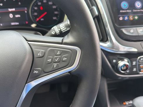 Used 2023 Chevrolet Equinox Premier FWD image 24