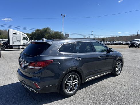 Used 2017 Hyundai Santa Fe Limited image 6