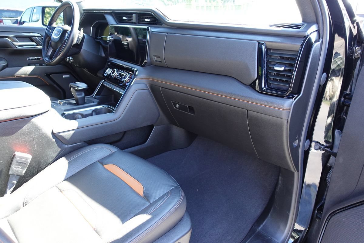 Used 2023 GMC Sierra 1500 AT4 w/ AT4 Preferred Package AWD/4WD image 48