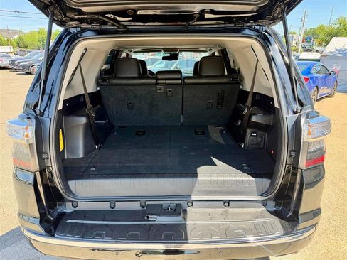 Used 2022 Toyota 4Runner Limited AWD/4WD image 6