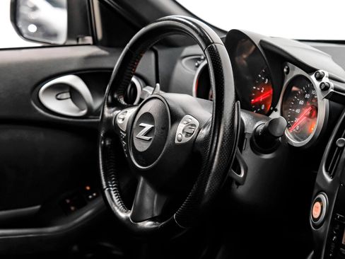 Used 2013 Nissan 370Z Touring w/ Sport Pkg RWD image 20