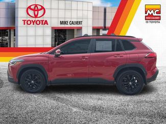Used 2024 Toyota Corolla Cross LE FWD video 2