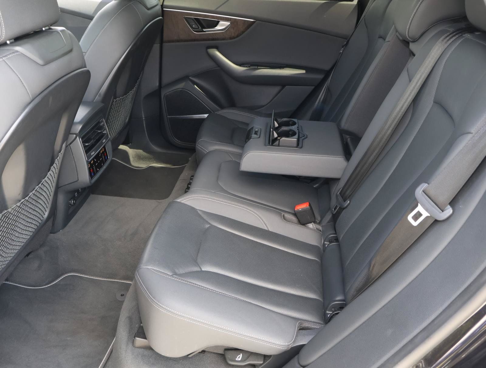 Used 2019 Audi Q8 Prestige w/ Year 1 Package AWD/4WD image 21