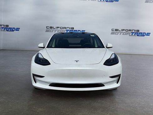 Used 2023 Tesla Model 3 Standard Range image 2