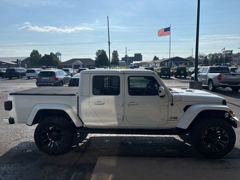 Used 2021 Jeep Gladiator Overland AWD/4WD image 7