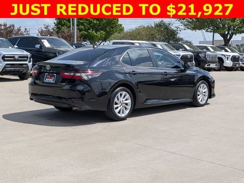 Used 2024 Toyota Camry LE FWD image 5
