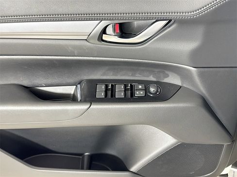 New 2025 MAZDA CX-5 AWD 2.5 S w/ Preferred Package image 16