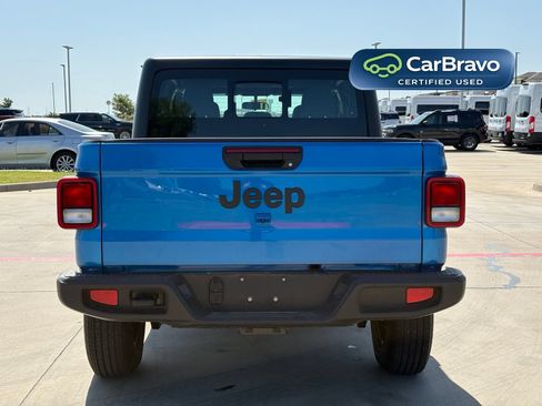 Used 2026 Jeep Gladiator Sport AWD/4WD image 6