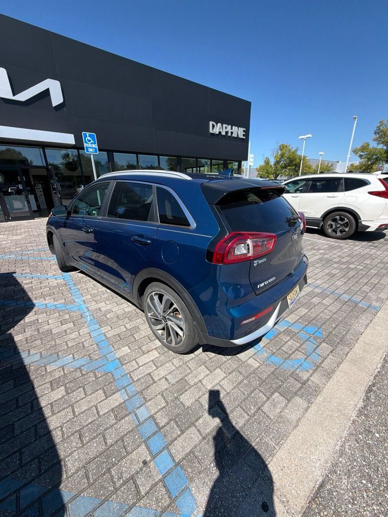Used 2019 Kia Niro Touring FWD image 19