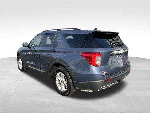 Used 2021 Ford Explorer XLT w/ Equipment Group 202A AWD/4WD image 5