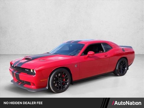 Used 2016 Dodge Challenger SRT Hellcat RWD image 1
