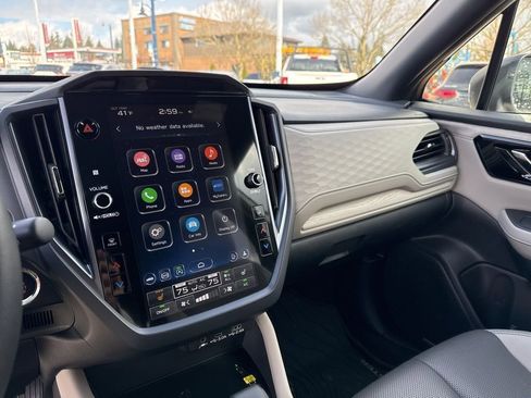 Used 2025 Subaru Forester Limited image 8