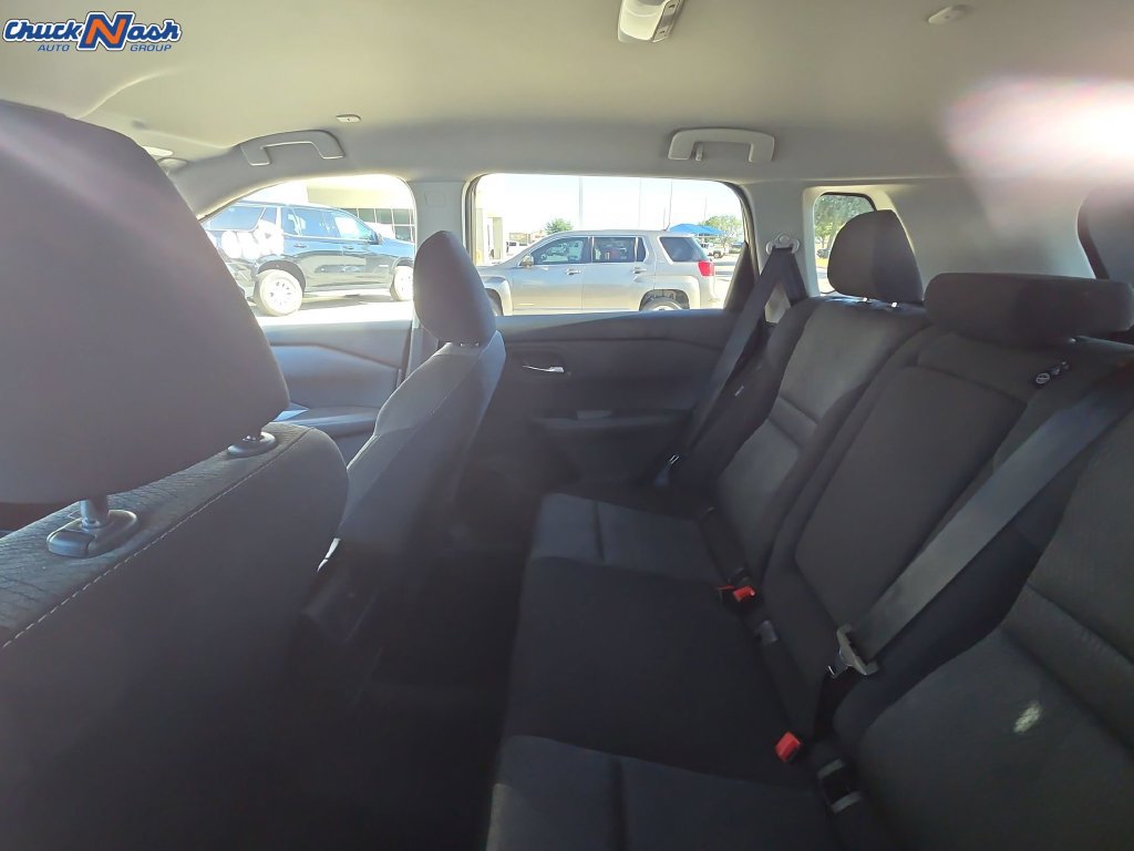 Used 2024 Nissan Rogue SV FWD image 8