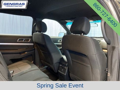 Used 2016 Ford Explorer XLT AWD/4WD image 34