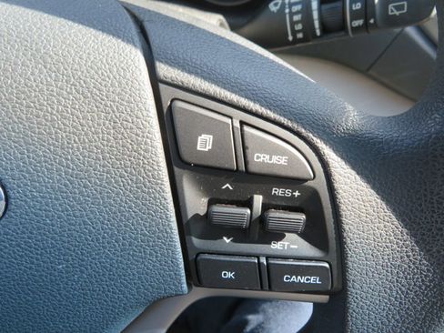 Used 2017 Hyundai Tucson SE image 24