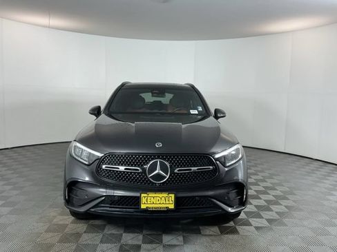 Used 2023 Mercedes-Benz GLC 300 4MATIC image 2