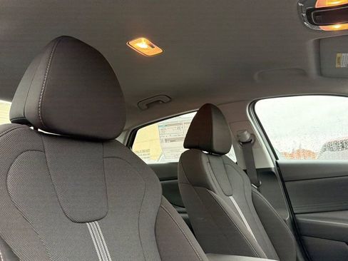 New 2026 Hyundai Elantra SE image 14