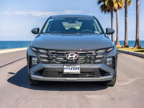 Certified 2026 Hyundai Tucson SE FWD image 3