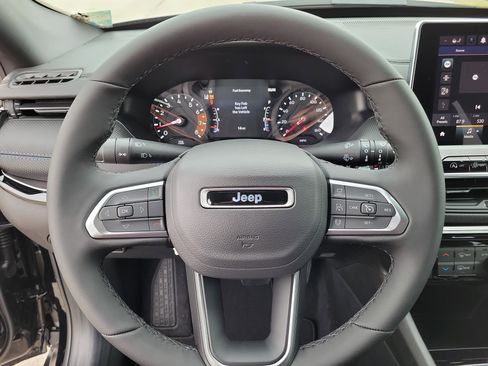 New 2026 Jeep Compass Limited image 22