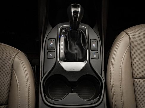 Used 2017 Hyundai Santa Fe Sport image 39