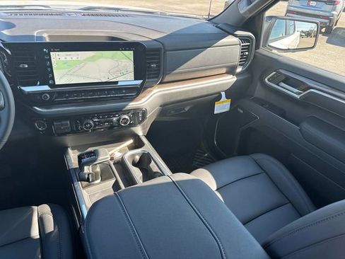 New 2026 Chevrolet Silverado 1500 RST AWD/4WD image 17