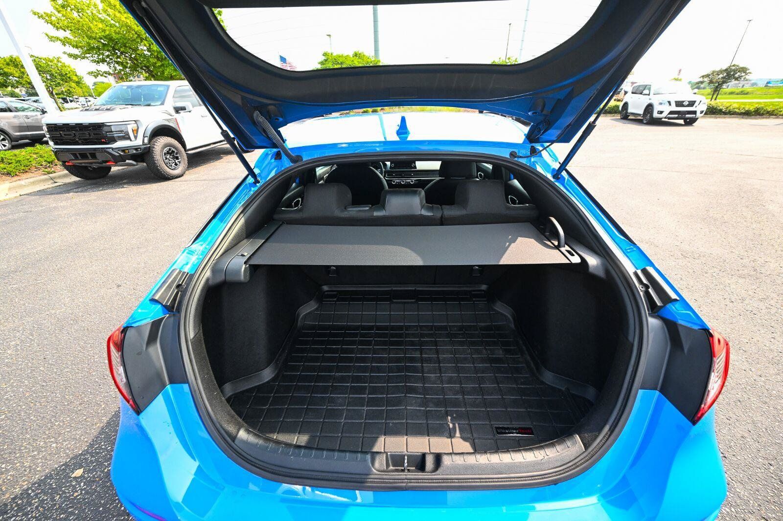 Used 2023 Honda Civic Sport image 16