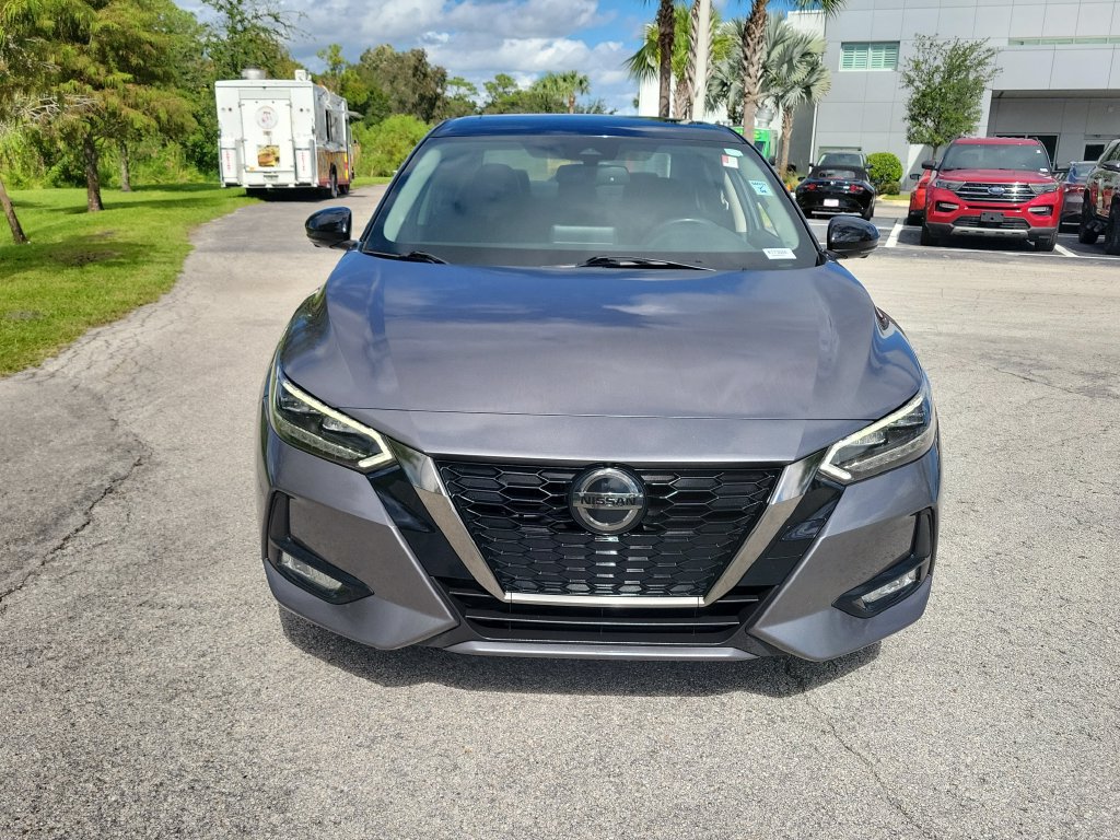 Used 2021 Nissan Sentra SR w/ SR Premium Package FWD image 2