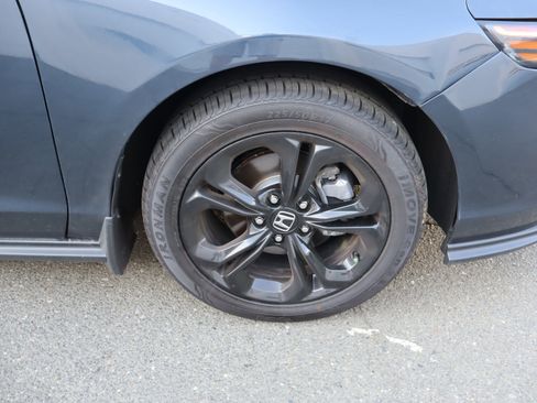 Used 2025 Honda Accord SE image 37