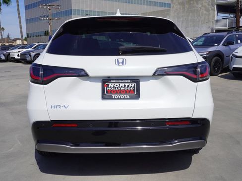 Used 2023 Honda HR-V EX-L image 6