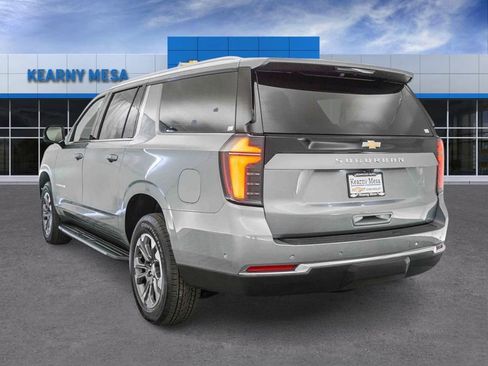 New 2026 Chevrolet Suburban LS image 6