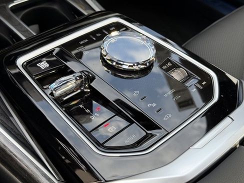 New 2026 BMW 740i 740i w/ Premium Package image 22