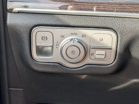 Used 2020 Mercedes-Benz GLE 350 4MATIC image 32