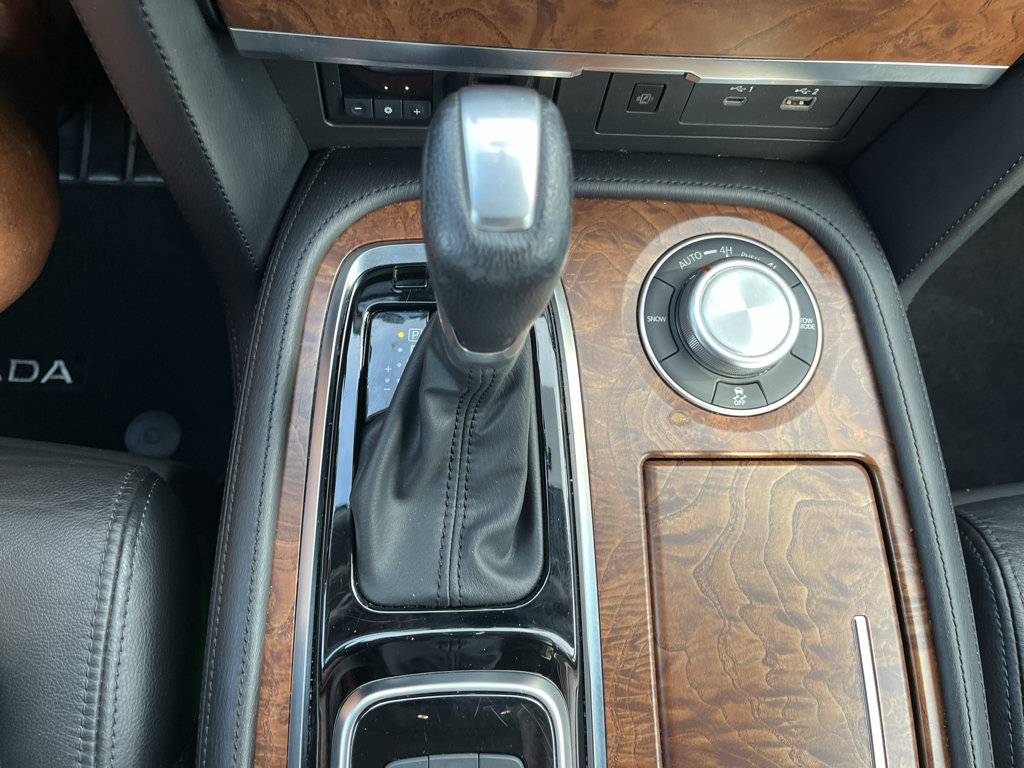 Used 2024 Nissan Armada SL w/ Captain's Chairs Package AWD/4WD image 28