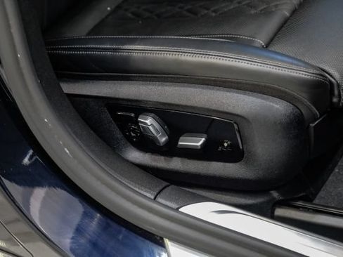 Used 2021 BMW 740i w/ M Sport Package RWD image 53
