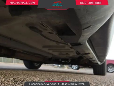 Used 2013 Ford Taurus SE FWD image 11