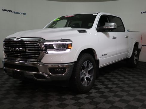 Used 2022 RAM 1500 Laramie AWD/4WD image 12