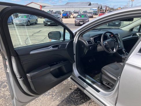 Used 2015 Ford Fusion Titanium FWD image 9