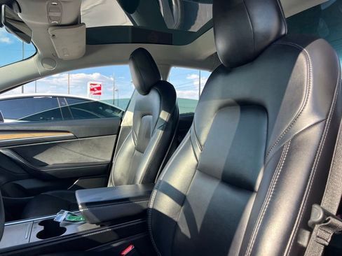 Used 2021 Tesla Model 3 Standard Range Plus image 28