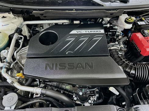 Used 2023 Nissan Rogue SV image 29