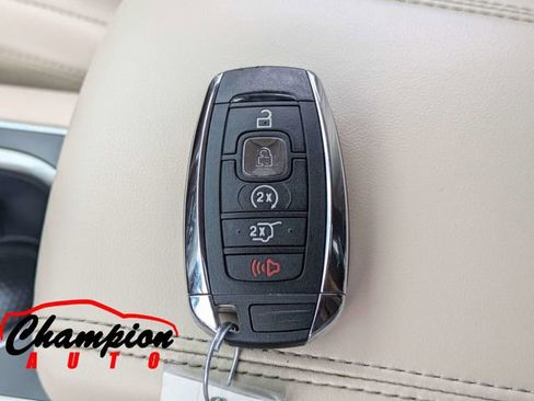 Used 2019 Lincoln MKC Premiere FWD image 33