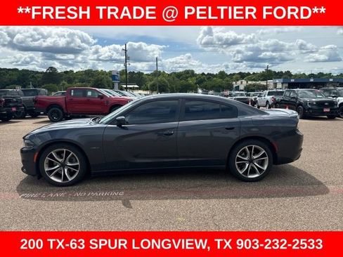 Used 2016 Dodge Charger R/T w/ Wheels & Tunes Group RWD image 5