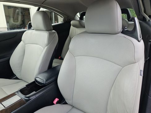 Used 2013 Lexus IS 250C image 27