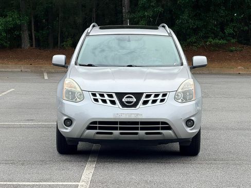 Used 2013 Nissan Rogue SV w/ Premium Pkg FWD image 2