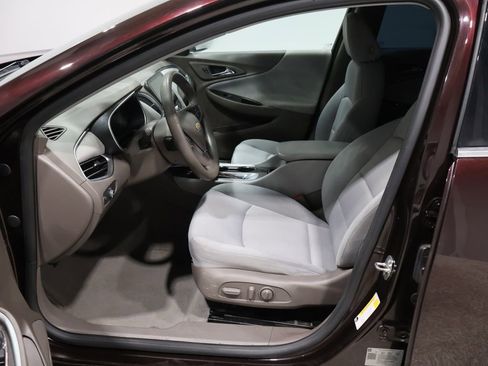 Used 2020 Chevrolet Malibu LS w/ Driver Confidence Package II image 11