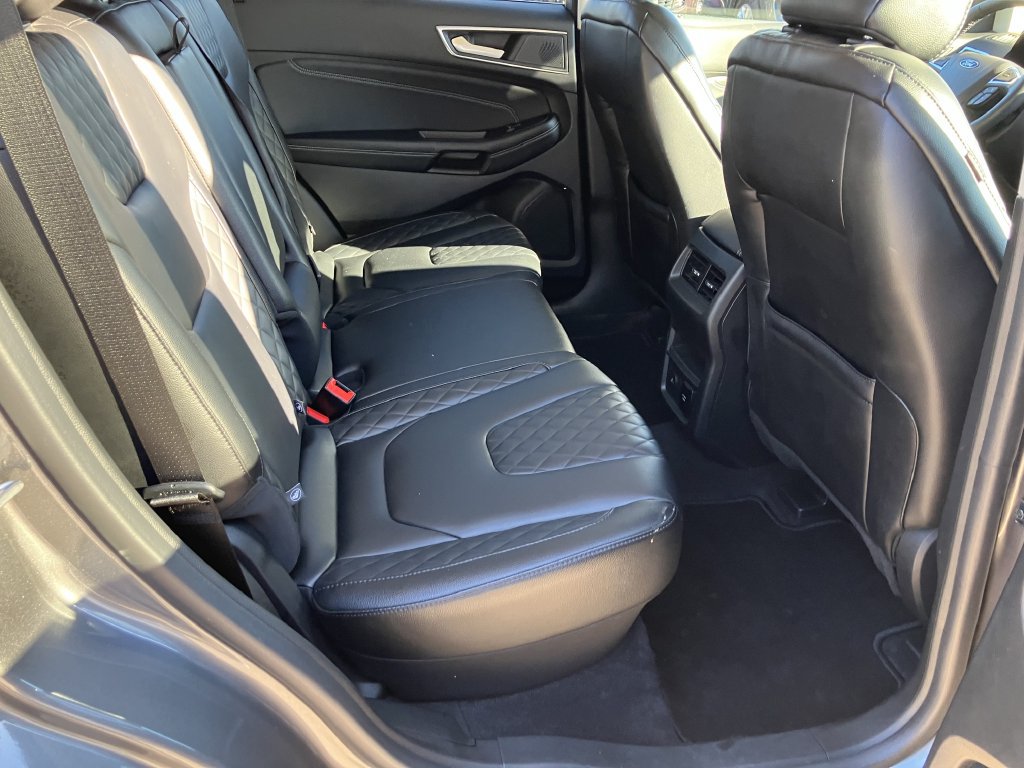 Used 2024 Ford Edge Titanium AWD/4WD image 16