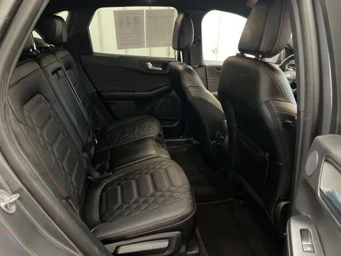 Used 2023 Ford Escape ST-Line Elite w/ Premium Technology Package AWD/4WD image 16