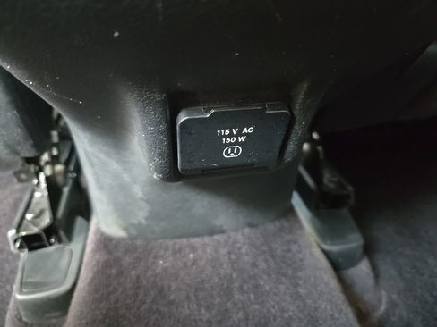 Used 2017 Jeep Cherokee Trailhawk w/ Comfort/Convenience Group AWD/4WD image 37