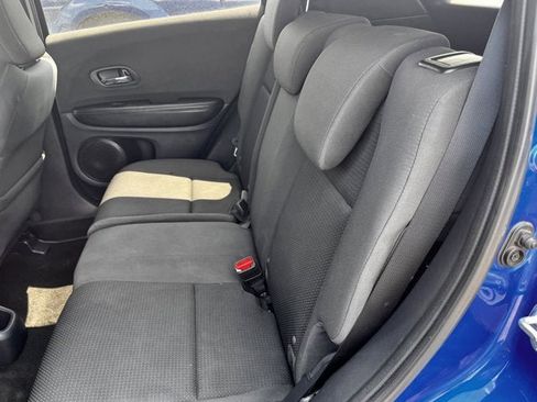 Used 2021 Honda HR-V Sport image 9